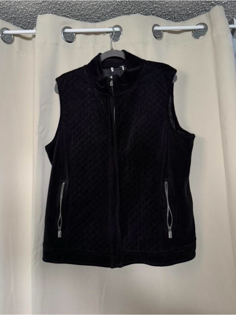 GAP Black Quilted Fleece Vest